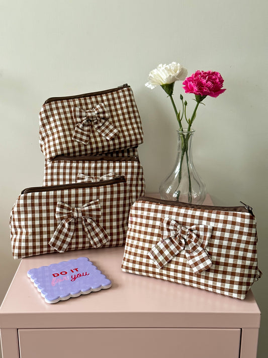 Beary bow beauty pouch 🎀