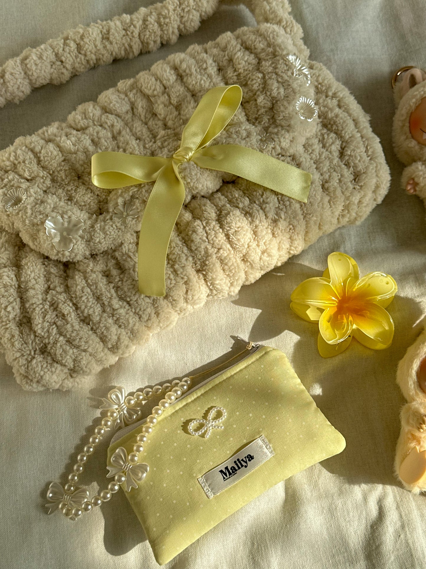 Buttercup Cream Spring bag 🧈💐