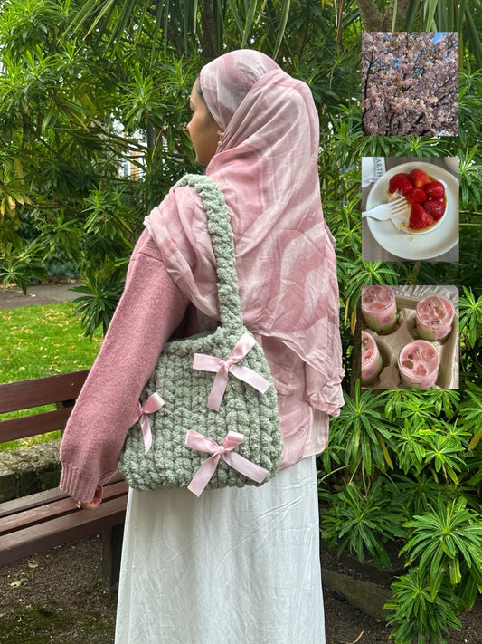 Strawberry Matcha bag 🍓🍵